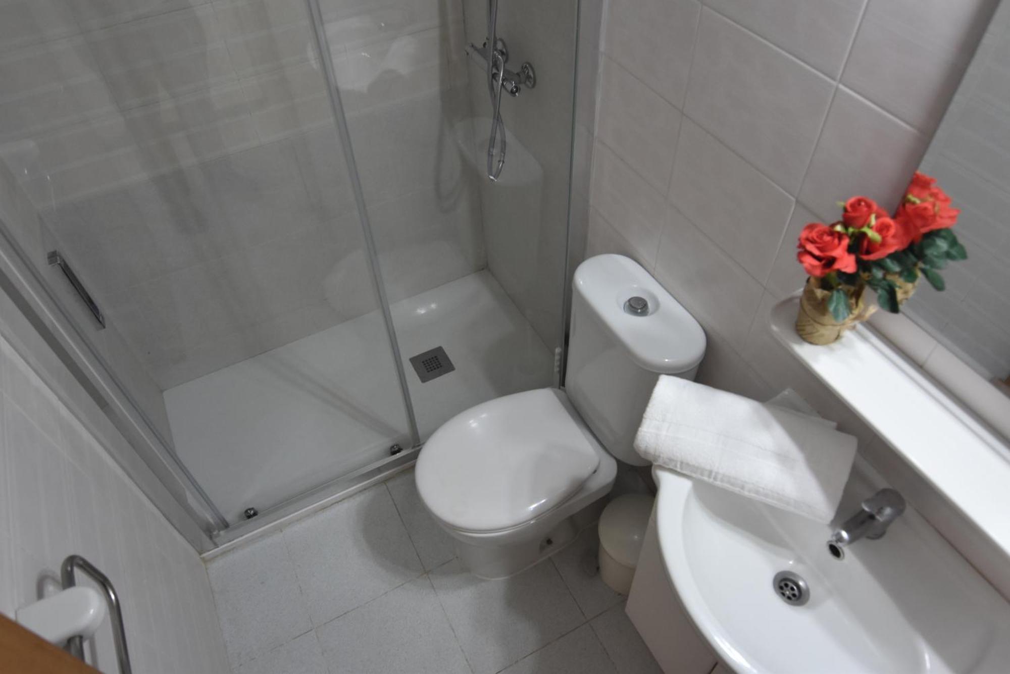 Rnet - 2-3 Puerto Madeira Canal View Apartment Roses