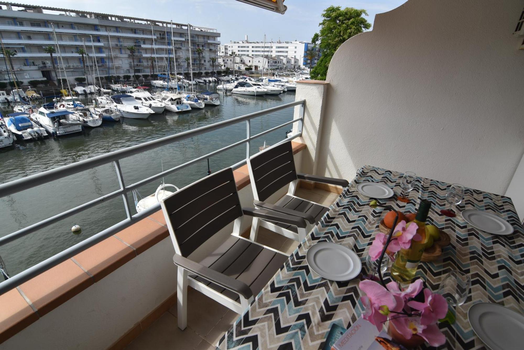 Rnet - 2-3 Puerto Madeira Canal View Apartment *